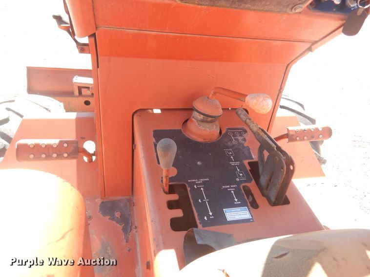 image for item KA9326 1985 Ditch Witch 4010  trencher