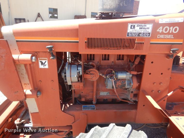 image for item KA9326 1985 Ditch Witch 4010  trencher