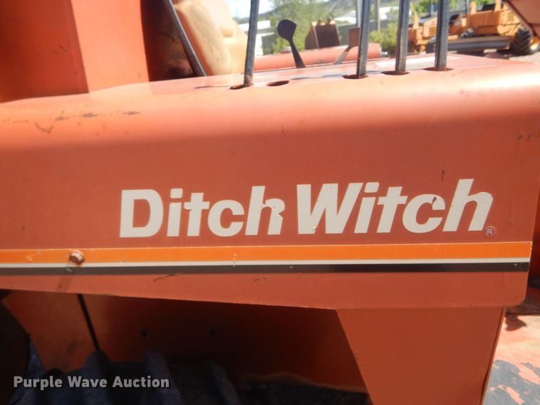 image for item KA9326 1985 Ditch Witch 4010  trencher