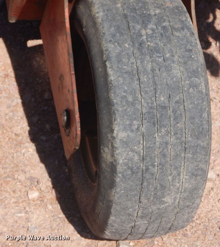 image for item KA9329 Ditch Witch 1010  trencher