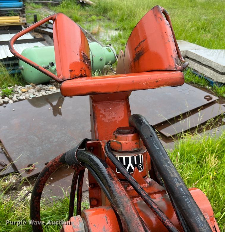 image for item KC9982 Ditch Witch VP110  vibratory cable plow