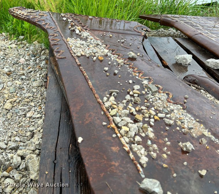 image for item KC9984 (2) Ditch Witch vibratory cable plow blades