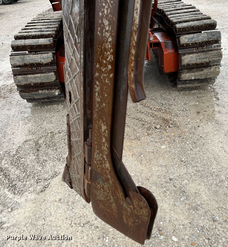 image for item KC9986 1994 Ditch Witch HT100  cable plow