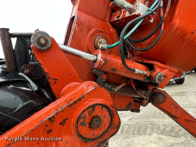 image for item KC9986 1994 Ditch Witch HT100  cable plow