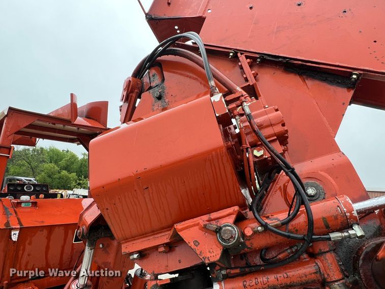 image for item KC9986 1994 Ditch Witch HT100  cable plow