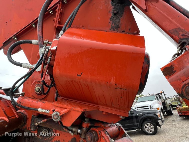 image for item KC9986 1994 Ditch Witch HT100  cable plow