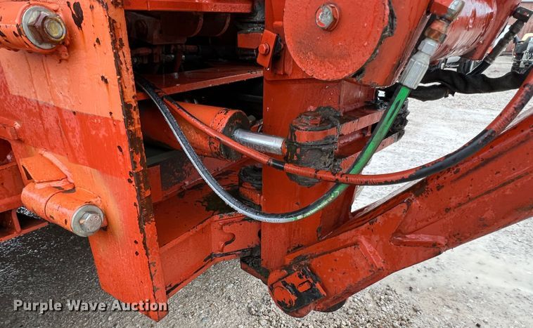 image for item KC9986 1994 Ditch Witch HT100  cable plow