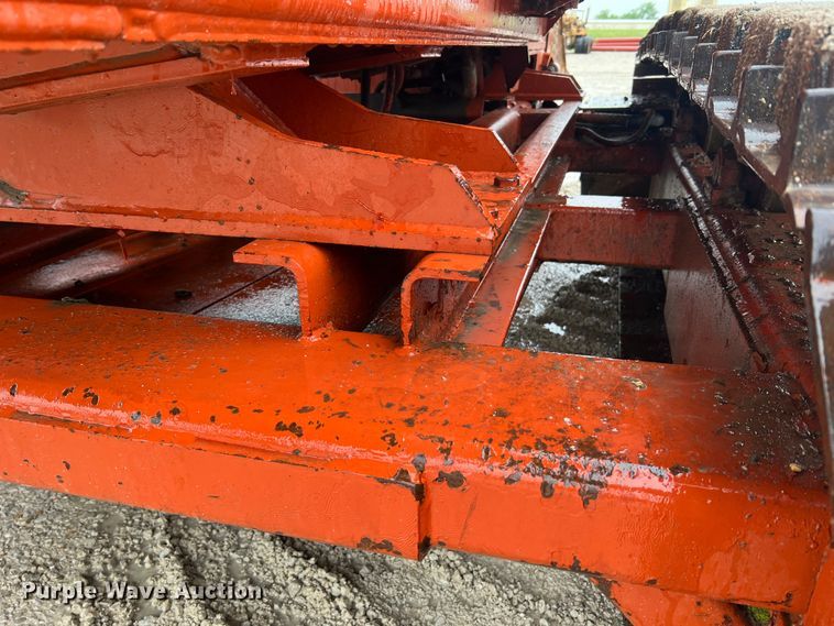 image for item KC9986 1994 Ditch Witch HT100  cable plow