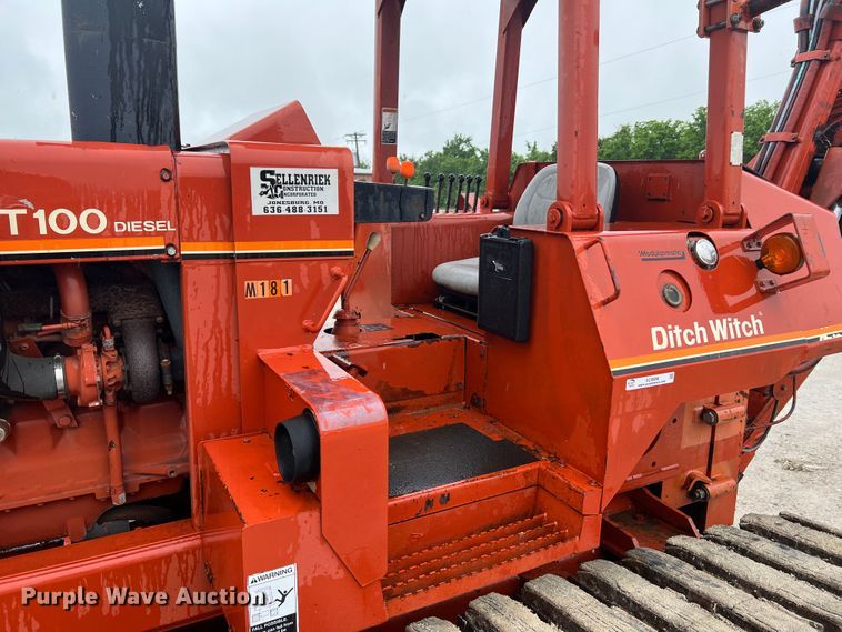 image for item KC9986 1994 Ditch Witch HT100  cable plow