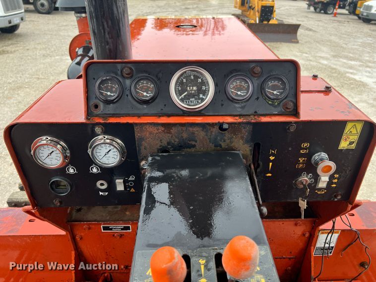 image for item KC9986 1994 Ditch Witch HT100  cable plow