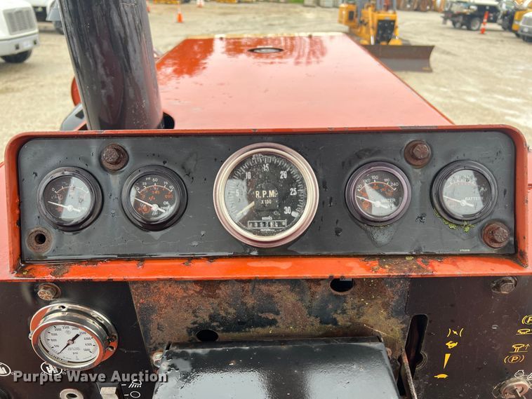 image for item KC9986 1994 Ditch Witch HT100  cable plow