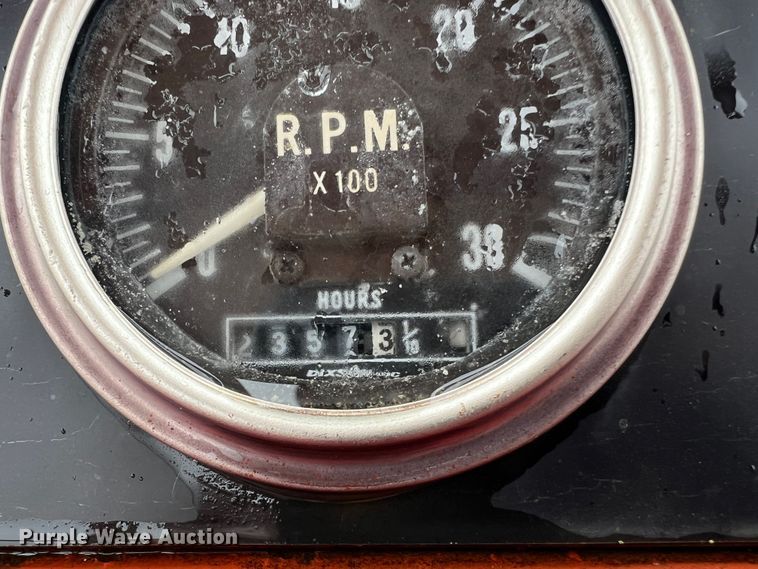 image for item KC9986 1994 Ditch Witch HT100  cable plow