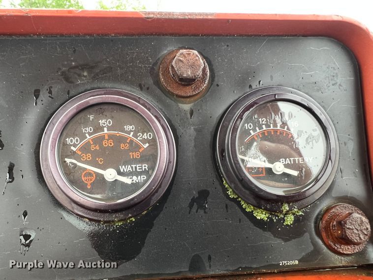 image for item KC9986 1994 Ditch Witch HT100  cable plow