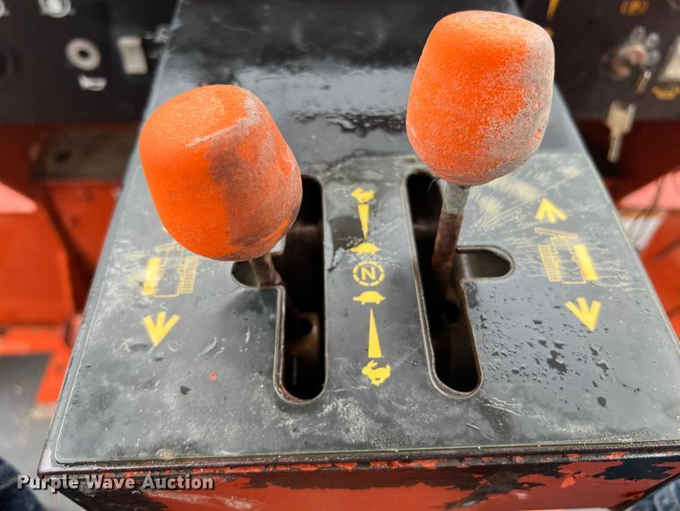 image for item KC9986 1994 Ditch Witch HT100  cable plow