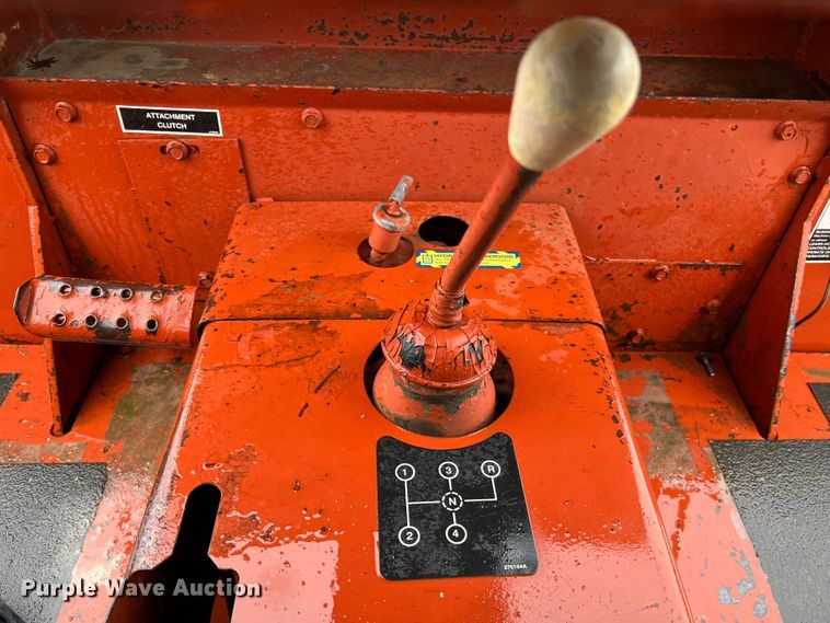 image for item KC9986 1994 Ditch Witch HT100  cable plow