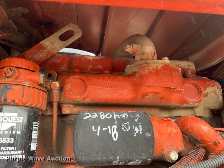 image for item KC9986 1994 Ditch Witch HT100  cable plow