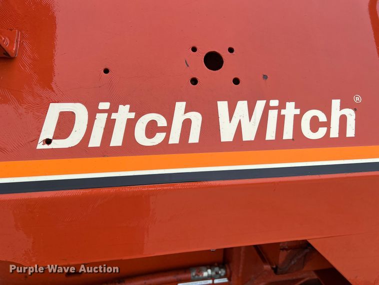 image for item KC9986 1994 Ditch Witch HT100  cable plow