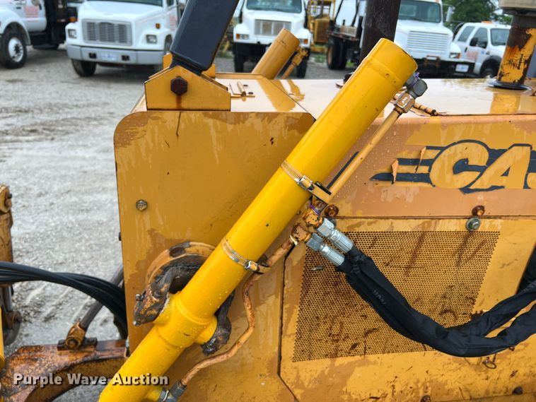 image for item KC9987 1995 Case 550G  dozer