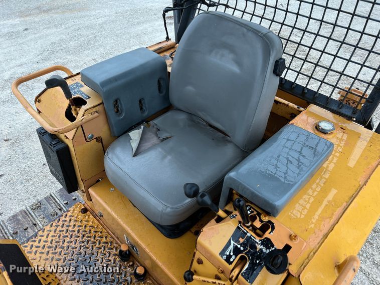 image for item KC9987 1995 Case 550G  dozer
