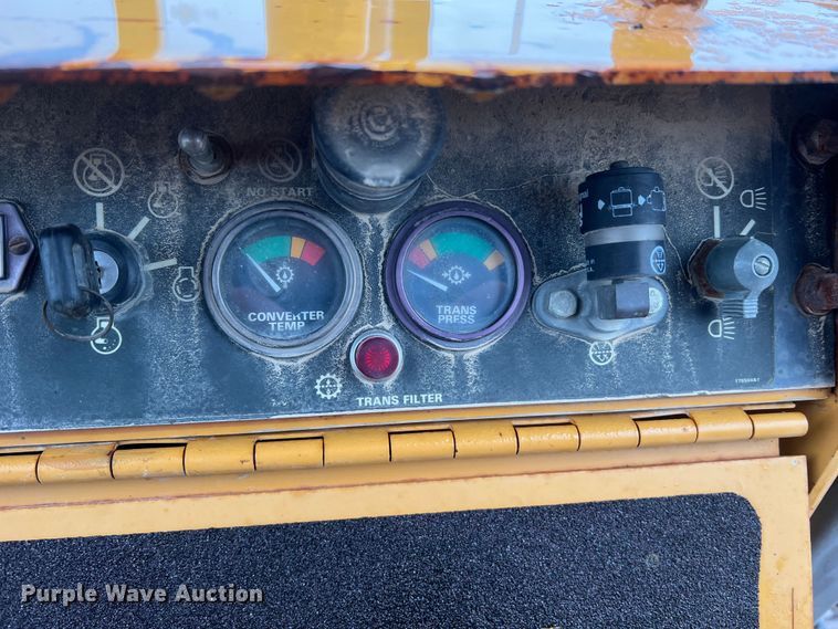 image for item KC9987 1995 Case 550G  dozer