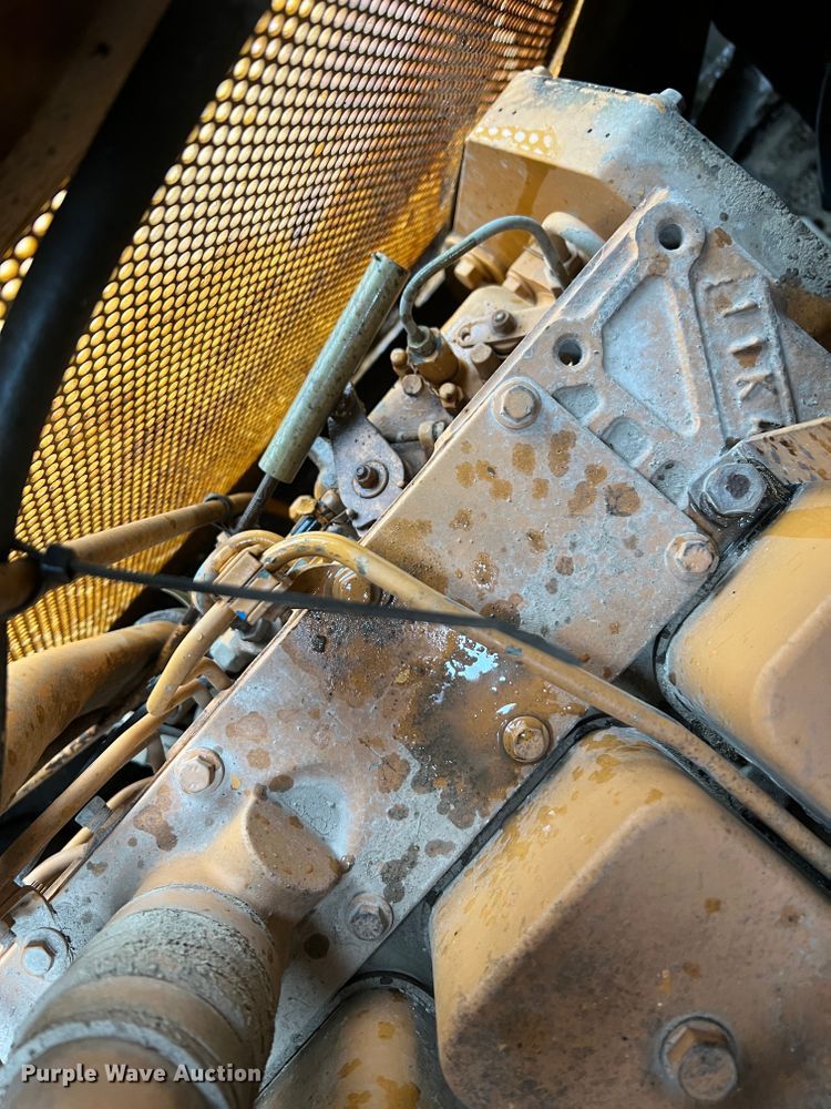 image for item KC9987 1995 Case 550G  dozer