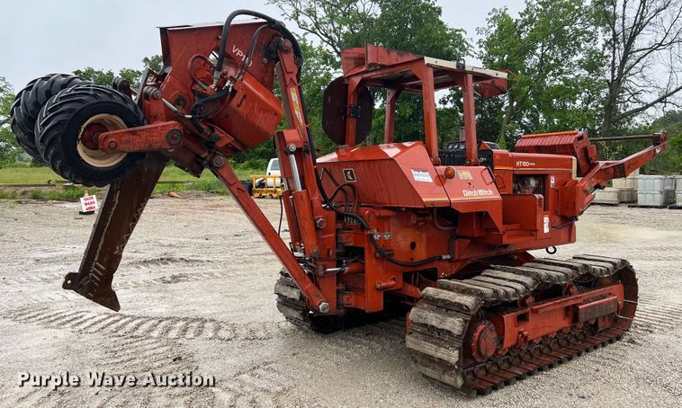 image for item KC9988 1998 Ditch Witch HT100  cable plow