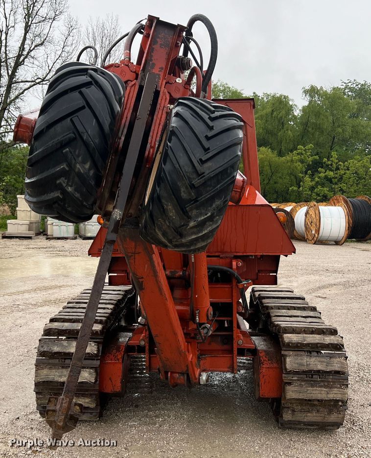 image for item KC9988 1998 Ditch Witch HT100  cable plow