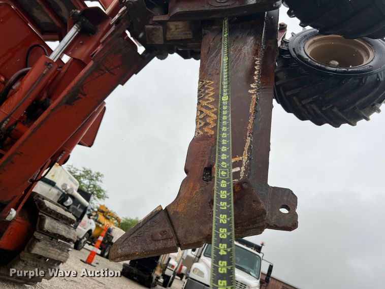 image for item KC9988 1998 Ditch Witch HT100  cable plow