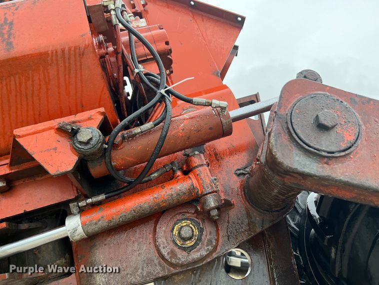 image for item KC9988 1998 Ditch Witch HT100  cable plow