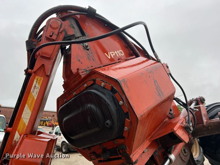 image for item KC9988 1998 Ditch Witch HT100  cable plow