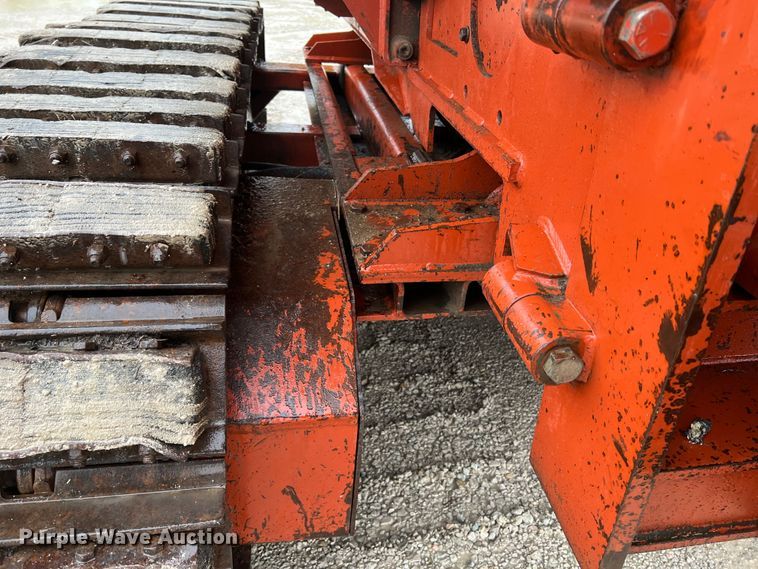 image for item KC9988 1998 Ditch Witch HT100  cable plow