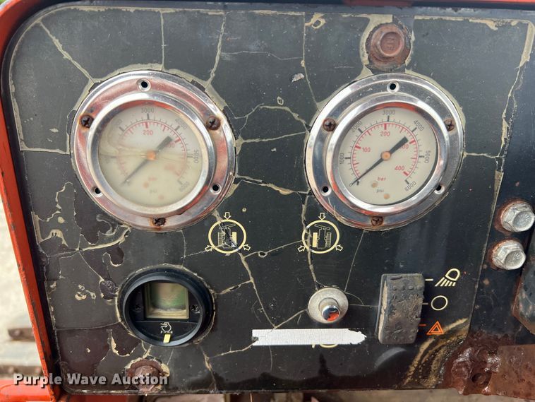 image for item KC9988 1998 Ditch Witch HT100  cable plow