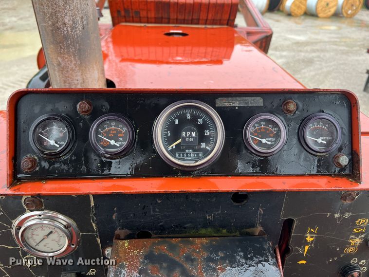 image for item KC9988 1998 Ditch Witch HT100  cable plow