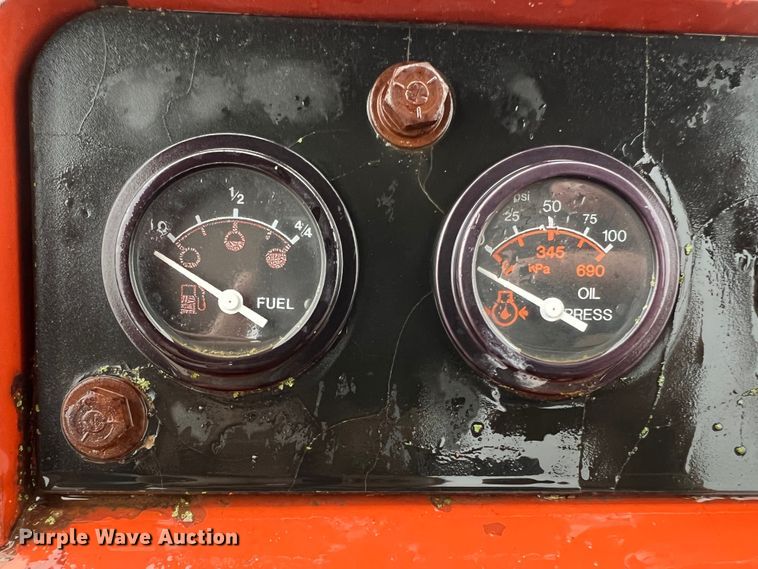 image for item KC9988 1998 Ditch Witch HT100  cable plow