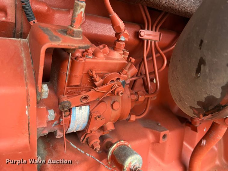 image for item KC9988 1998 Ditch Witch HT100  cable plow