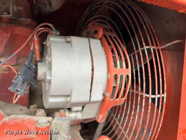 image for item KC9988 1998 Ditch Witch HT100  cable plow