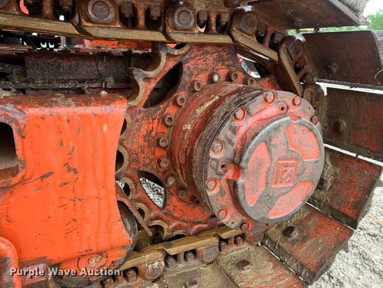 image for item KC9988 1998 Ditch Witch HT100  cable plow