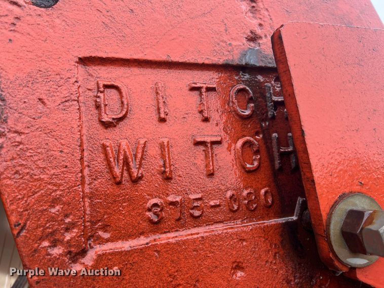 image for item KC9988 1998 Ditch Witch HT100  cable plow