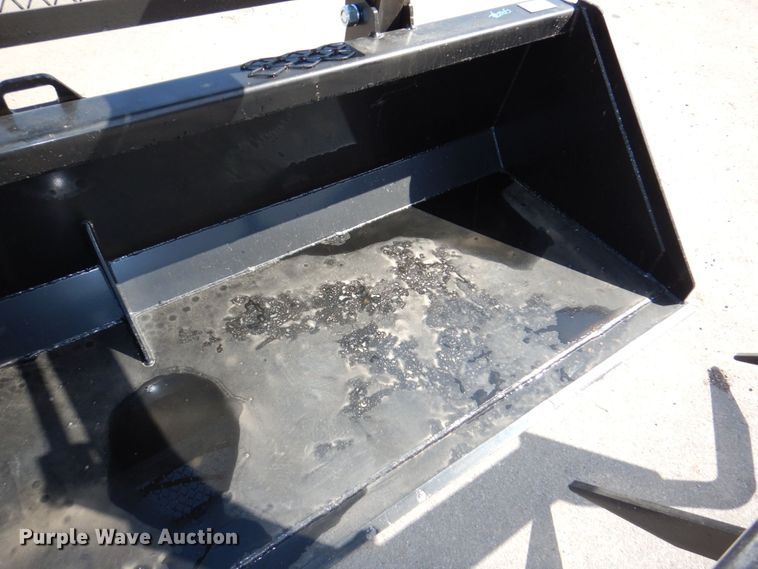 image for item KD9868 Industrias America 96BG  skid steer grapple bucket