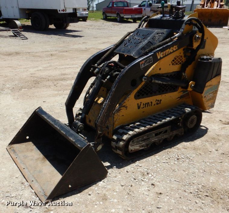 image for item KD9936 2011 Vermeer S600TX  compact utility loader