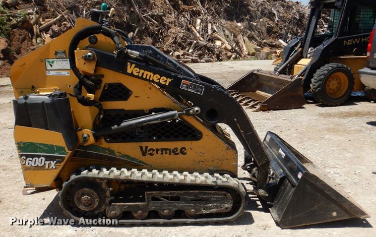 image for item KD9936 2011 Vermeer S600TX  compact utility loader