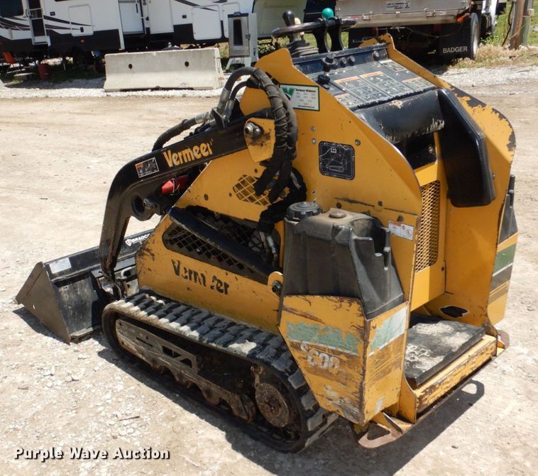 image for item KD9936 2011 Vermeer S600TX  compact utility loader