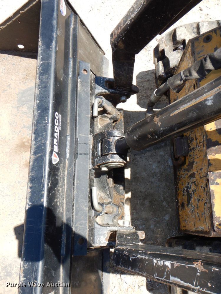 image for item KD9936 2011 Vermeer S600TX  compact utility loader