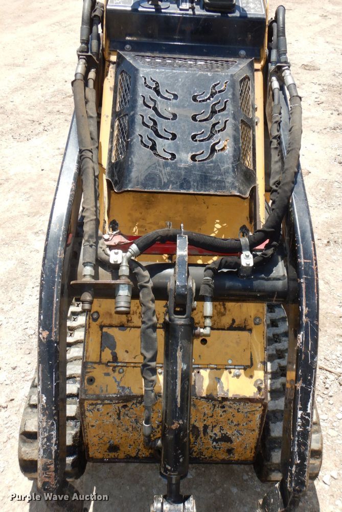 image for item KD9936 2011 Vermeer S600TX  compact utility loader