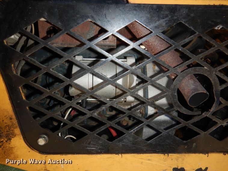 image for item KD9936 2011 Vermeer S600TX  compact utility loader