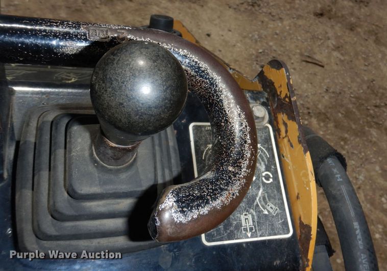 image for item KD9936 2011 Vermeer S600TX  compact utility loader