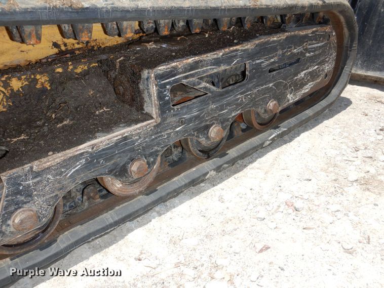 image for item KD9936 2011 Vermeer S600TX  compact utility loader