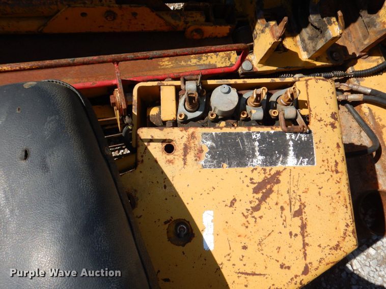 image for item KD9939 1997 Vermeer Navigator D7X11A  directional boring unit