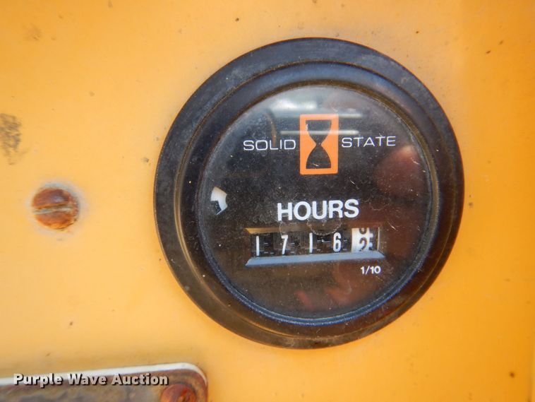 image for item KD9940 1996 Vermeer Navigator D7X11A  directional boring unit