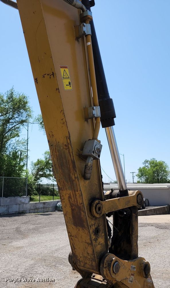 image for item KF9018 2019 Caterpillar 315F LCR  excavator